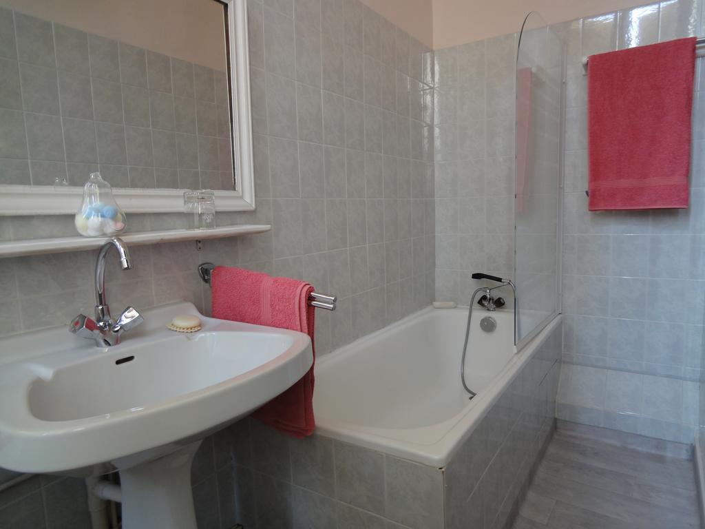 Maison D'Hotes - Villa Les Pins - Lempaut ภายนอก รูปภาพ